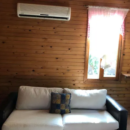 Δωμάτια σε οικογενειακή κατοικία Truva Αττάλεια